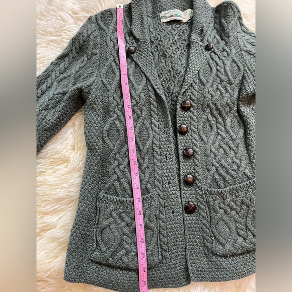Aran crafts green cardigan - Picture 8 of 11